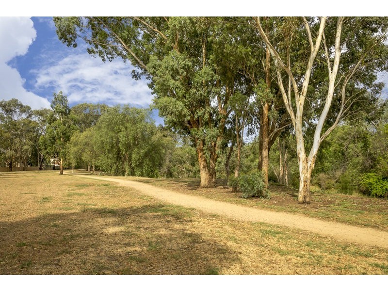 2 Ellerslie Court, Bacchus Marsh VIC 3340