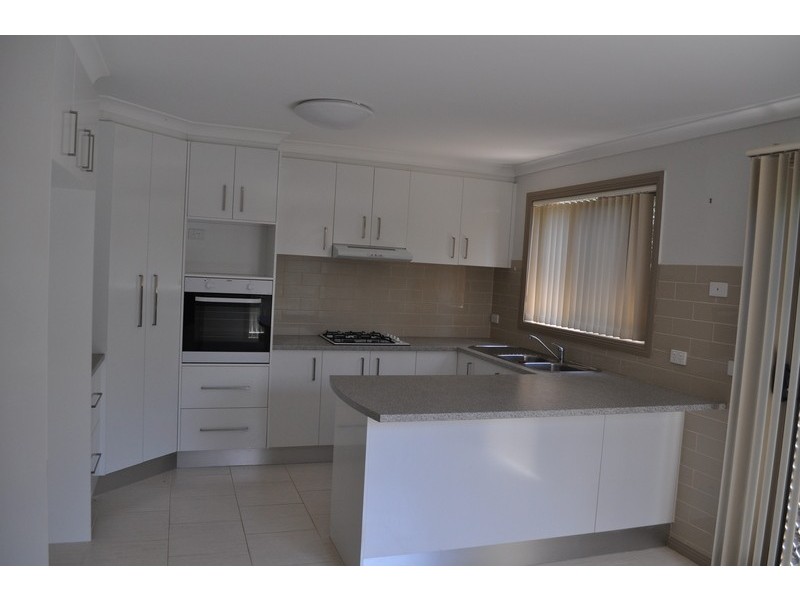 18 Sunline Court, Ballan VIC 3342