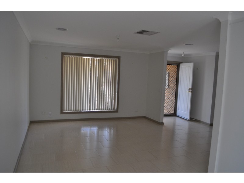 18 Sunline Court, Ballan VIC 3342