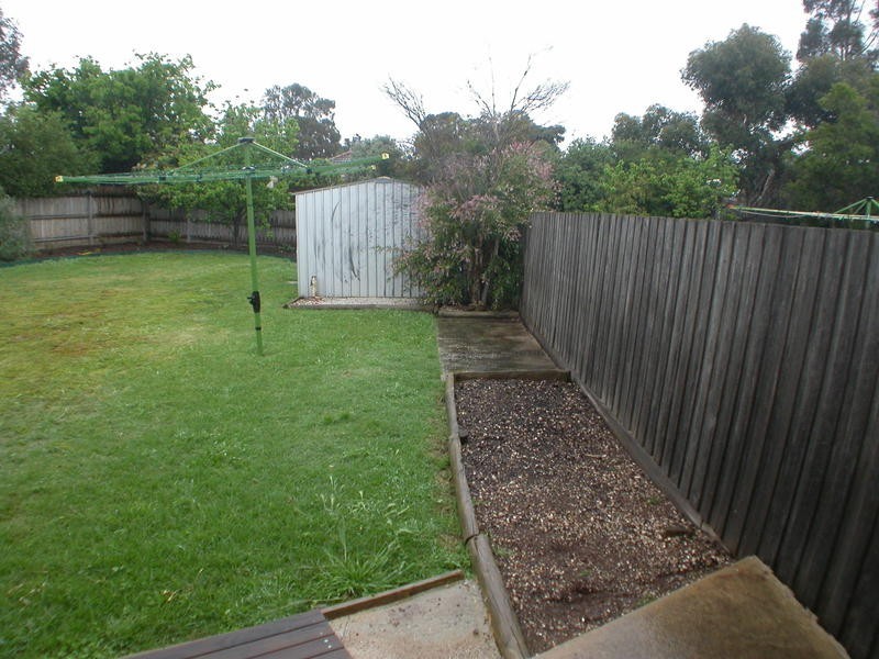 98 Underbank Boulevard, Bacchus Marsh VIC 3340