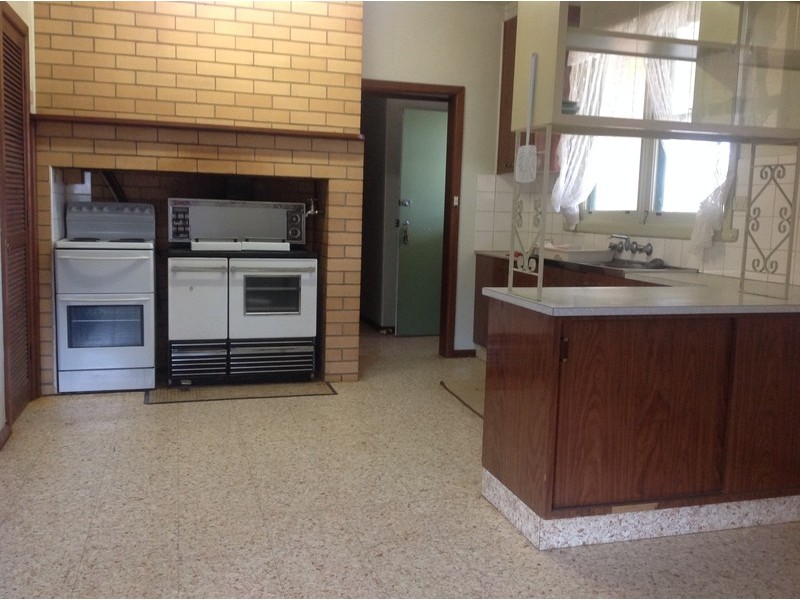 594 Long Forest Road, Bacchus Marsh VIC 3340