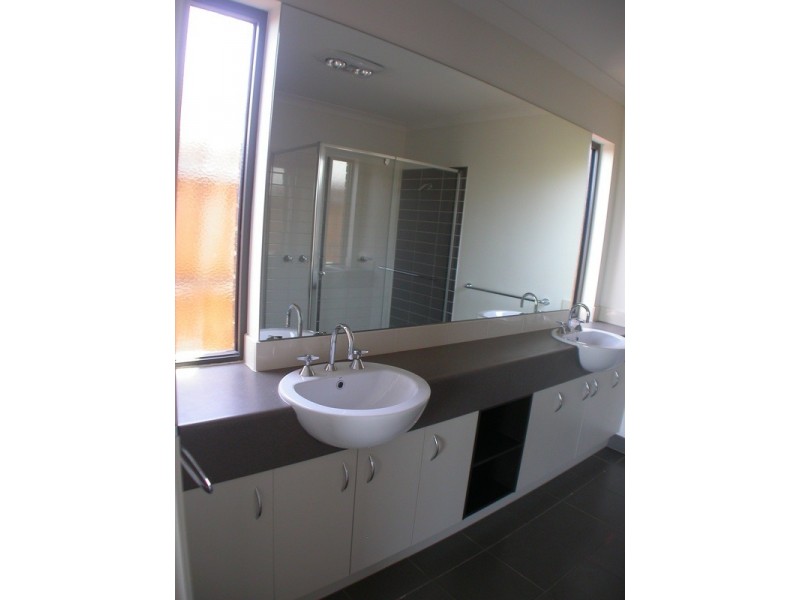 22 Silverdale Drive, Bacchus Marsh VIC 3340