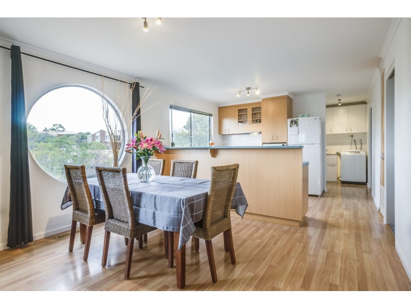 13 Riversdale Crescent, Bacchus Marsh VIC 3340