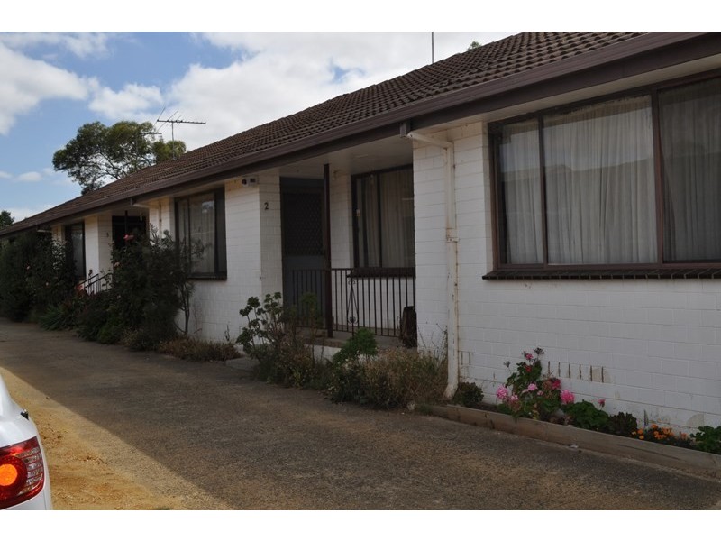 2/2 Russell Street, Bacchus Marsh VIC 3340