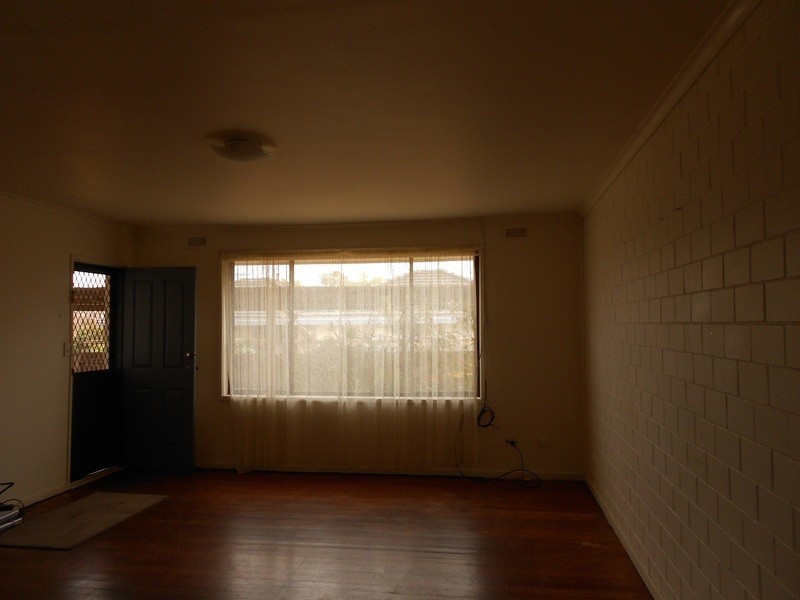 2/2 Russell Street, Bacchus Marsh VIC 3340