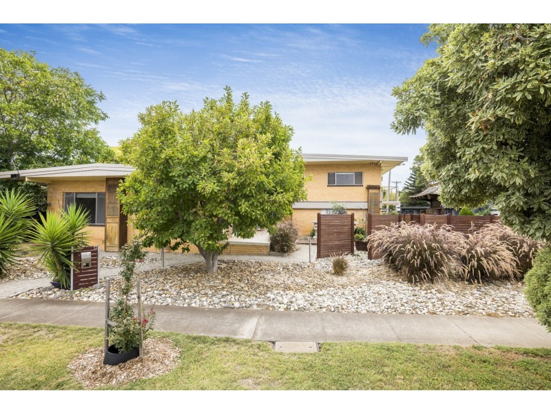 12 Malcolm Street, Bacchus Marsh VIC 3340
