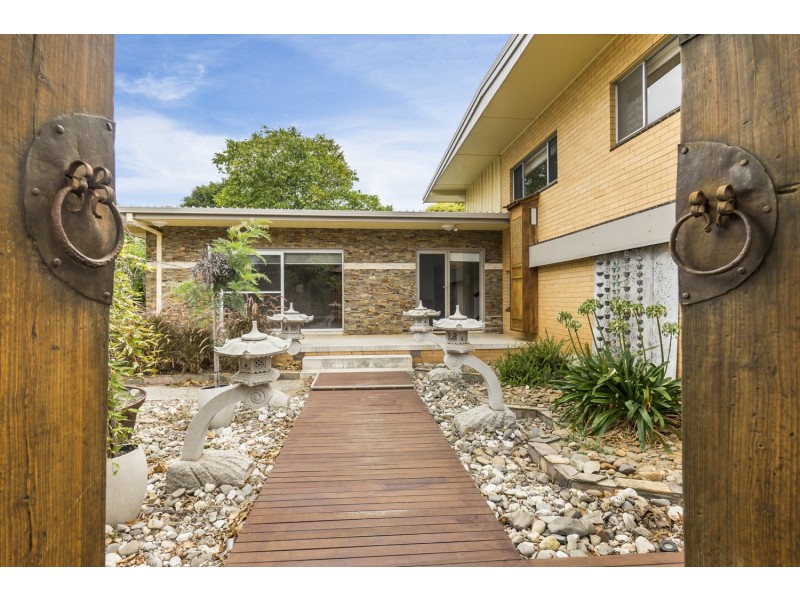 12 Malcolm Street, Bacchus Marsh VIC 3340