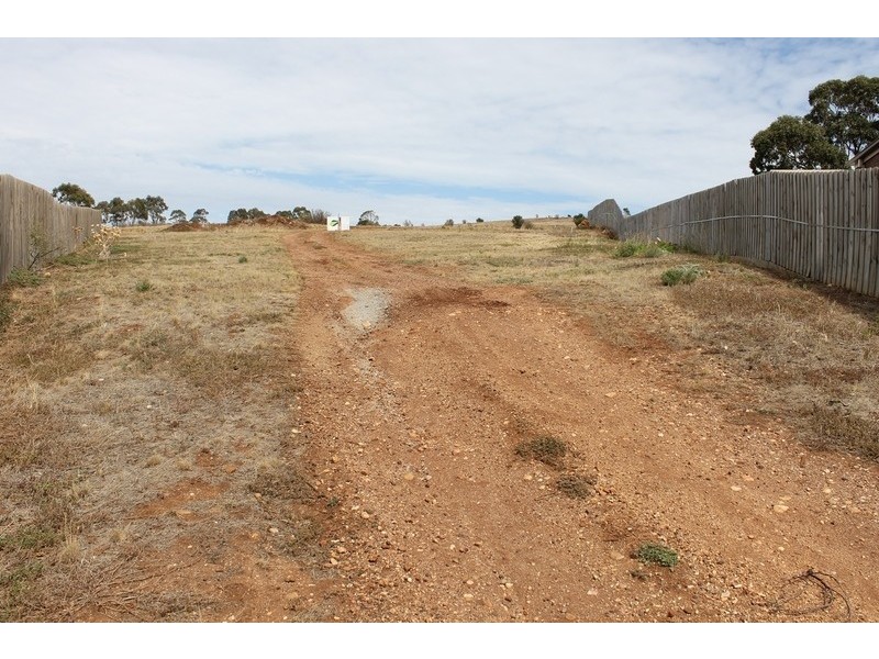 25 Ruddick Place, Darley VIC 3340