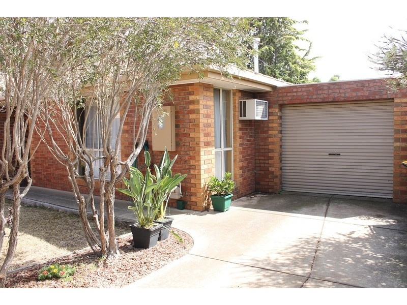 2/38 Grey Street, Bacchus Marsh VIC 3340