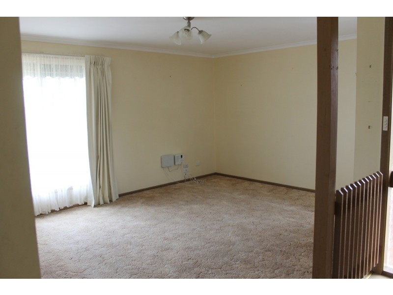 62 Halletts Way, Bacchus Marsh VIC 3340