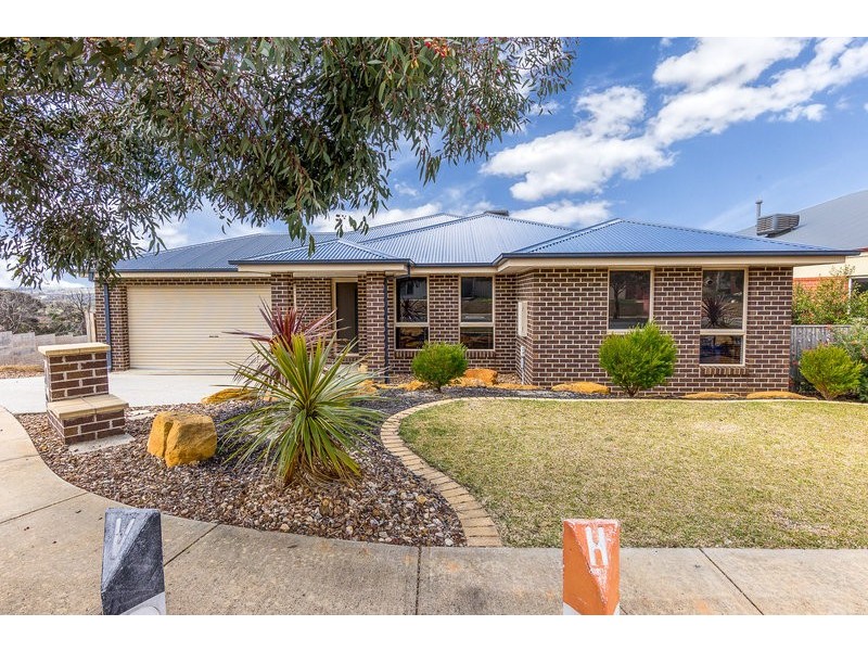 14 Kyle Way, Bacchus Marsh VIC 3340