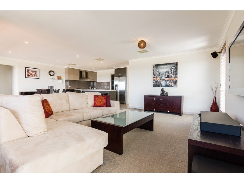 14 Kyle Way, Bacchus Marsh VIC 3340