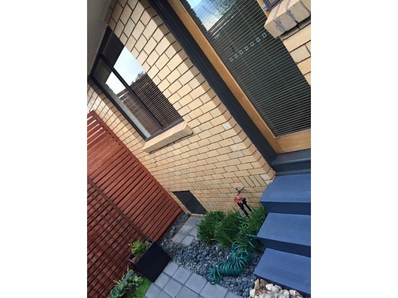 2/12 Inglis Street, Bacchus Marsh VIC 3340