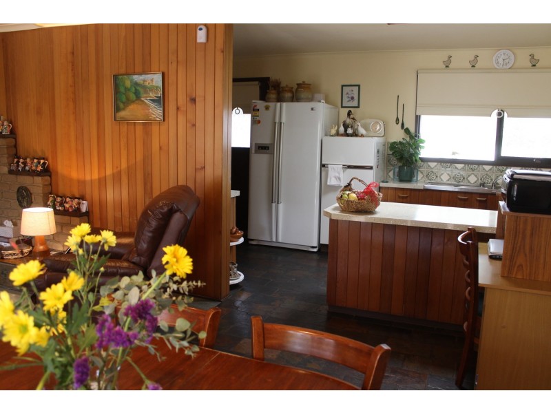 106 Canopus Circuit, Long Forest VIC 3340
