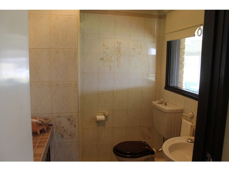 106 Canopus Circuit, Long Forest VIC 3340