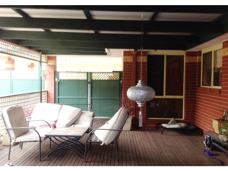 15 Carey Crescent, Bacchus Marsh VIC 3340