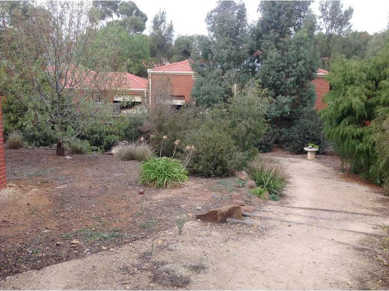 15 Carey Crescent, Bacchus Marsh VIC 3340