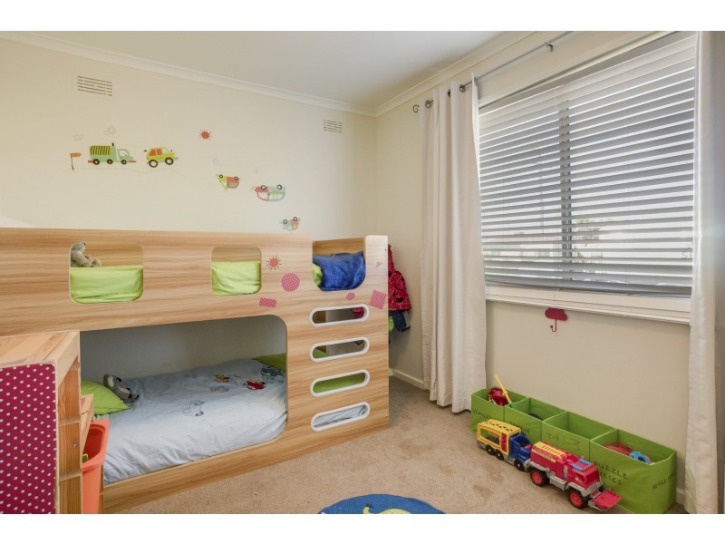30 Jonathan Drive, Bacchus Marsh VIC 3340