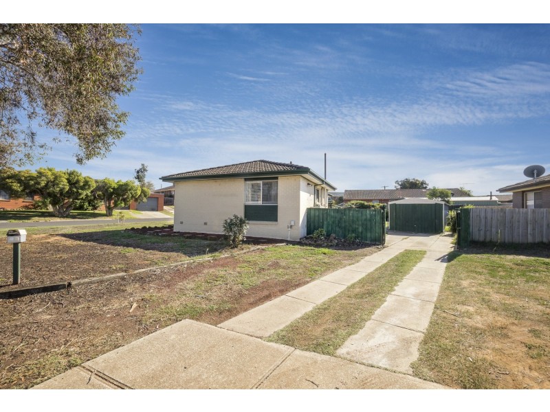 30 Jonathan Drive, Bacchus Marsh VIC 3340
