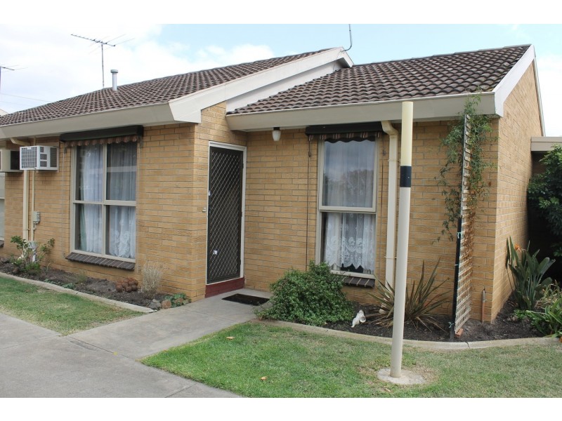 4/18 Simpson Street, Bacchus Marsh VIC 3340