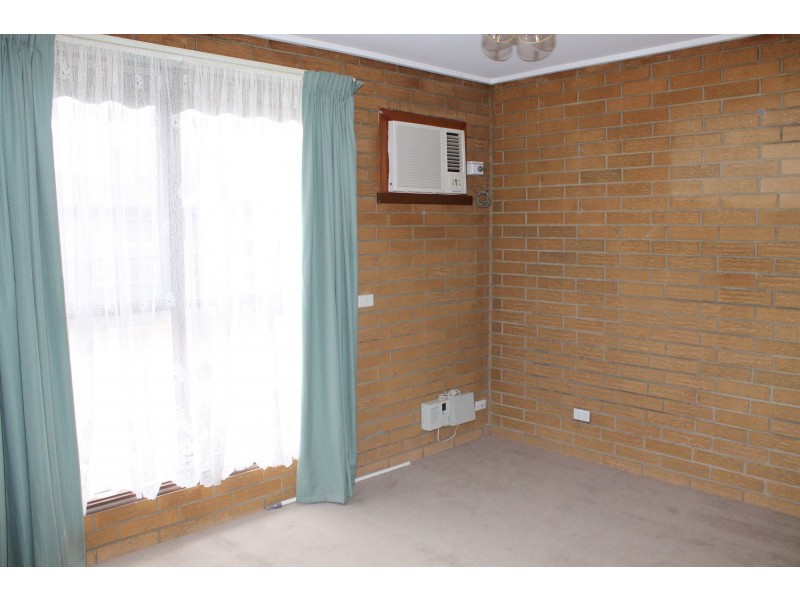 4/18 Simpson Street, Bacchus Marsh VIC 3340