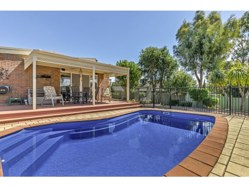 28 St Andrews Way, Bacchus Marsh VIC 3340