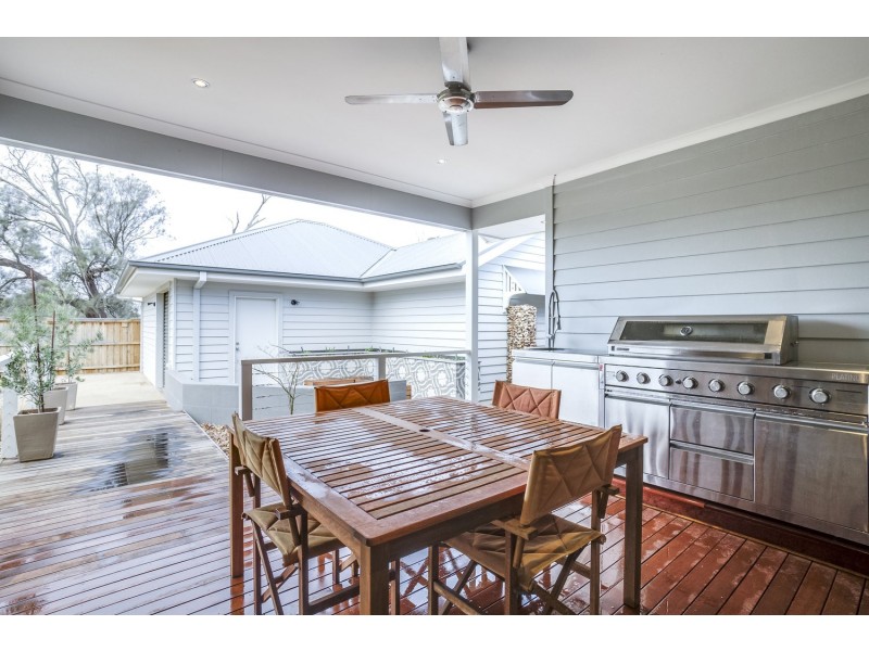 9 Toorongo Road, Eynesbury VIC 3338