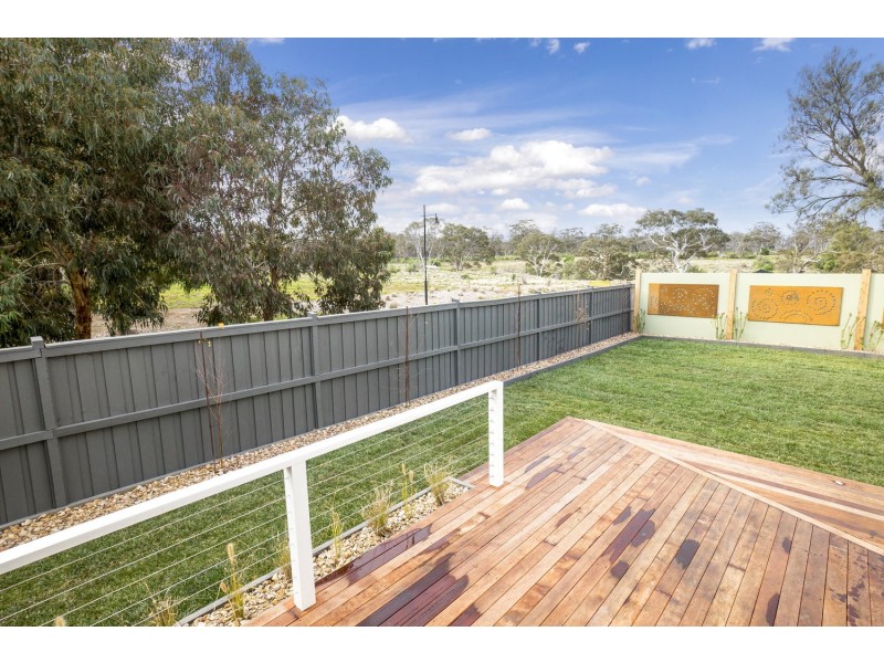 9 Toorongo Road, Eynesbury VIC 3338