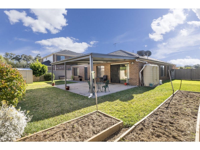 6 Riverbend Drive, Bacchus Marsh VIC 3340