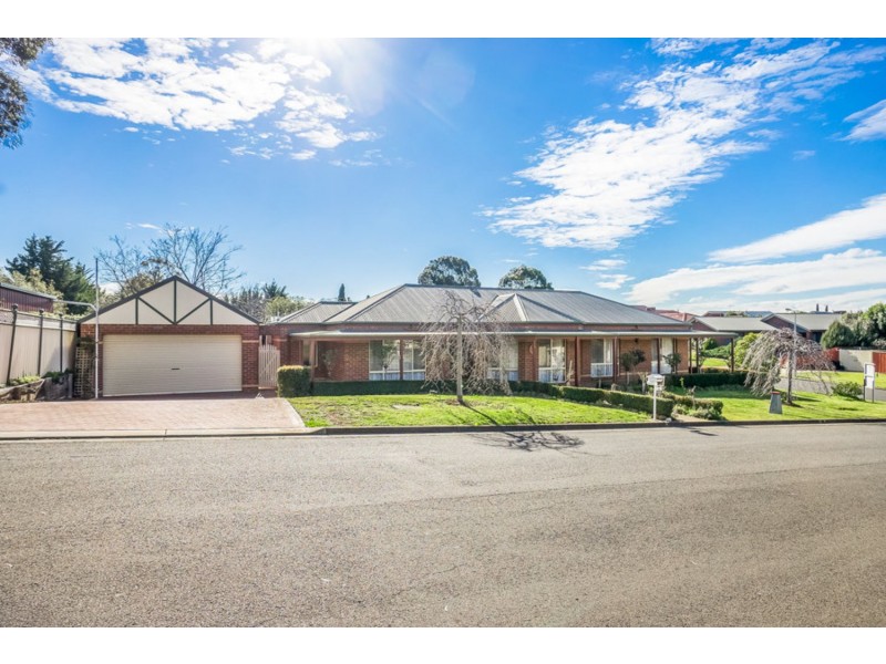 1 Munro Court, Bacchus Marsh VIC 3340