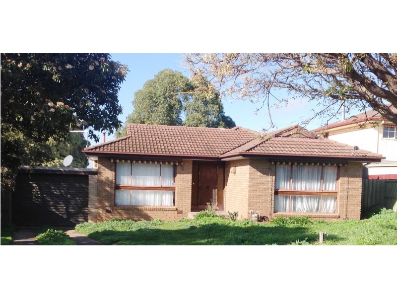 30 Beresford Crescent, Bacchus Marsh VIC 3340