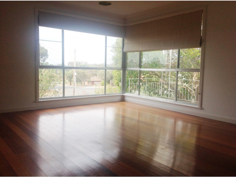 17 Powlett Street, Bacchus Marsh VIC 3340