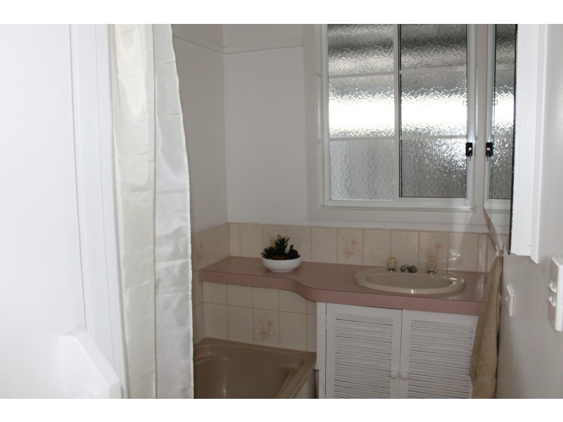 13 Dugdale Street, Bacchus Marsh VIC 3340