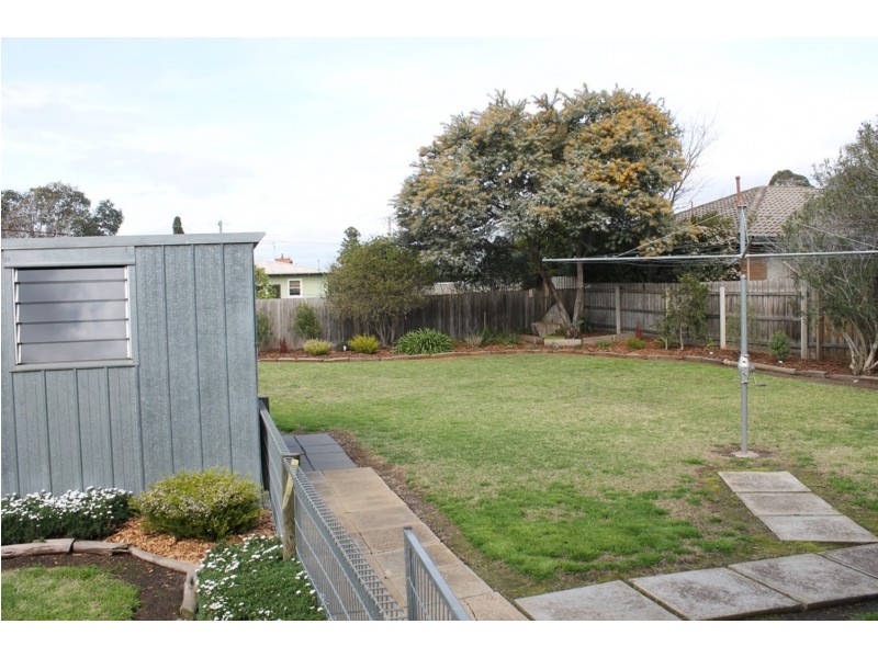 13 Dugdale Street, Bacchus Marsh VIC 3340