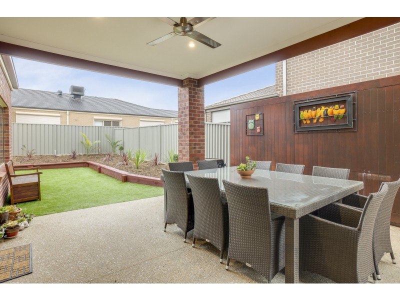 9 Mimulus Road, Bacchus Marsh VIC 3340