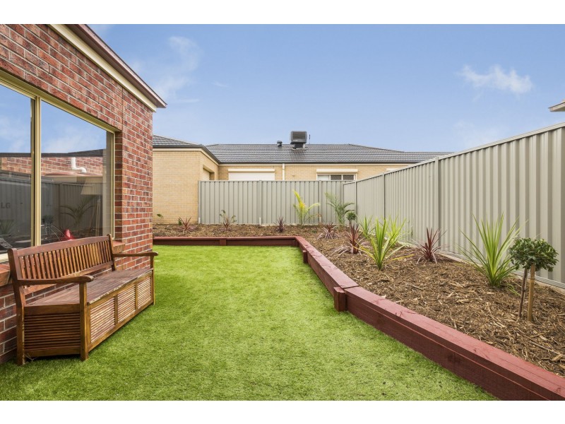 9 Mimulus Road, Bacchus Marsh VIC 3340