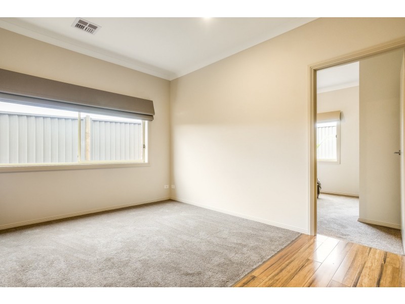 9 Mimulus Road, Bacchus Marsh VIC 3340