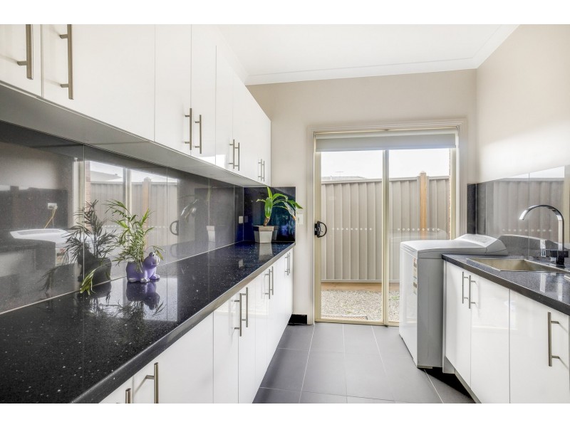 9 Mimulus Road, Bacchus Marsh VIC 3340