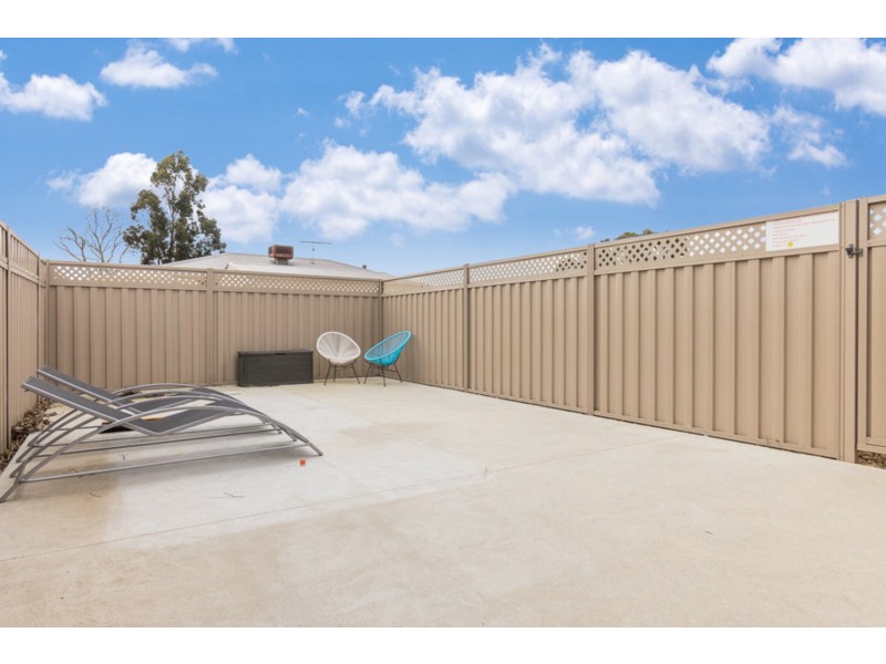 15 McMahon Drive, Ballan VIC 3342