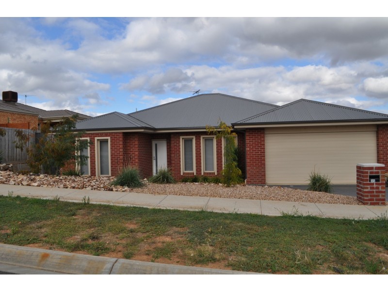 35 McCullagh Street, Bacchus Marsh VIC 3340