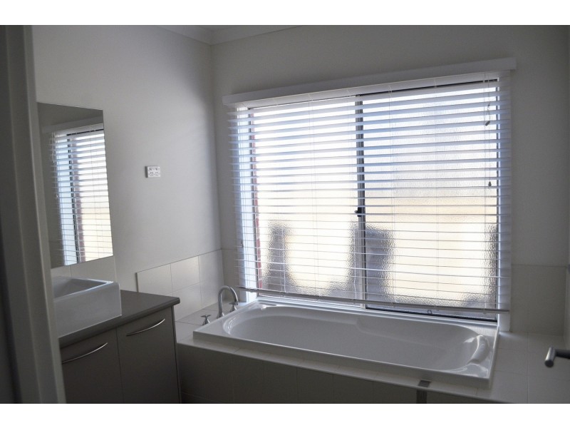 35 McCullagh Street, Bacchus Marsh VIC 3340