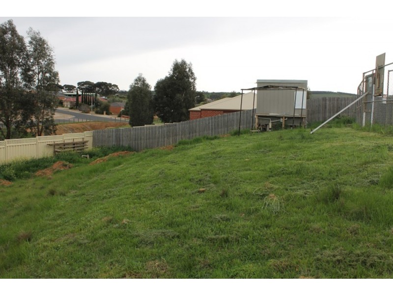 5 McCullagh Street, Bacchus Marsh VIC 3340