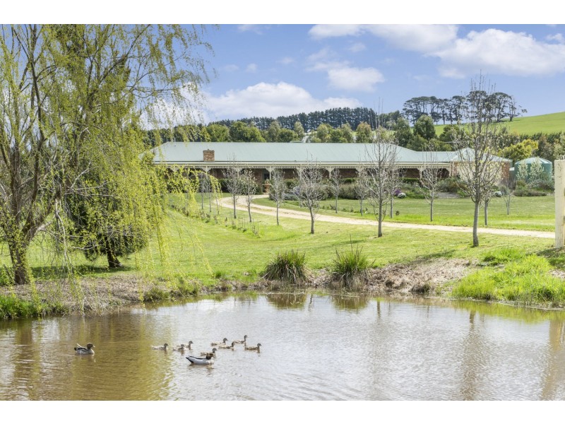 55 Connor Court, Ballan VIC 3342