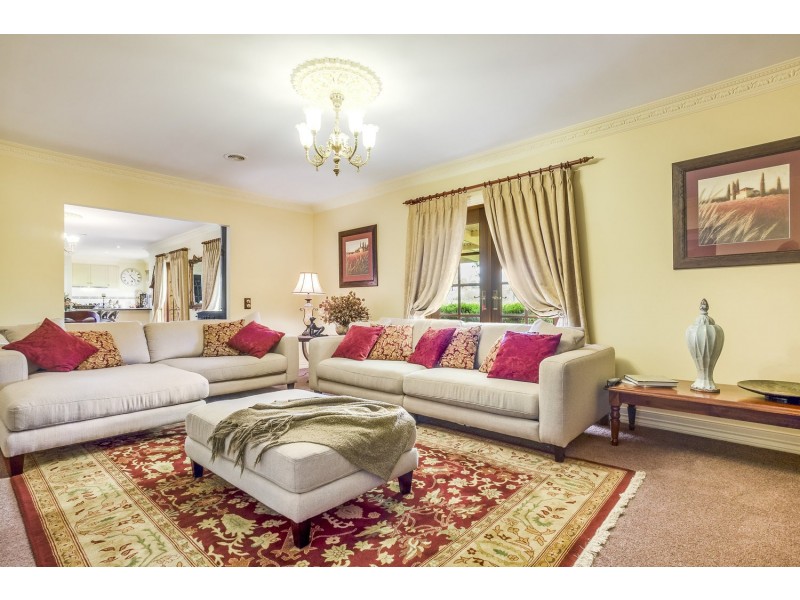 55 Connor Court, Ballan VIC 3342