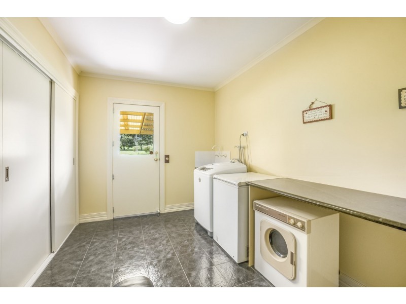 55 Connor Court, Ballan VIC 3342