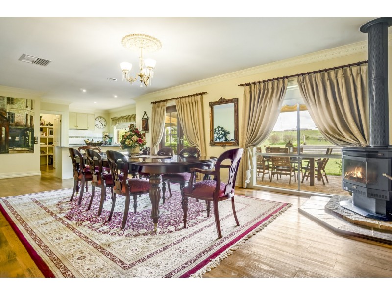 55 Connor Court, Ballan VIC 3342