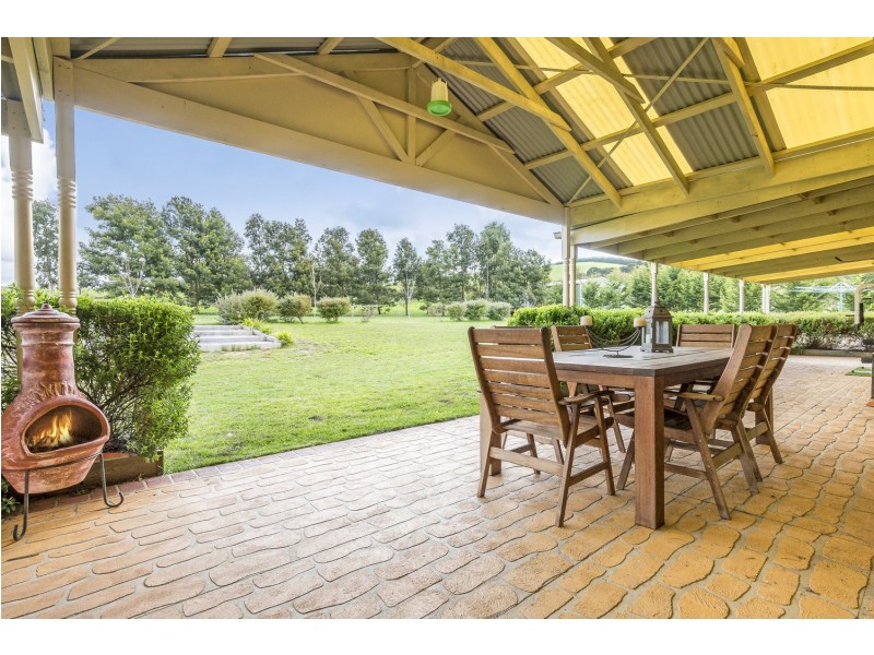 55 Connor Court, Ballan VIC 3342