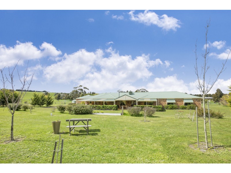 55 Connor Court, Ballan VIC 3342