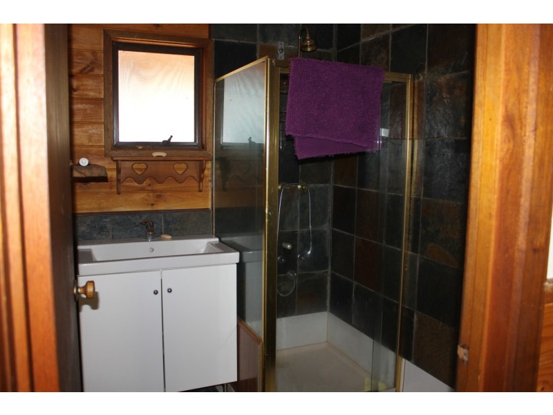 17 Pine Court, Dales Creek VIC 3341