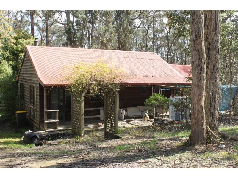 17 Pine Court, Dales Creek VIC 3341